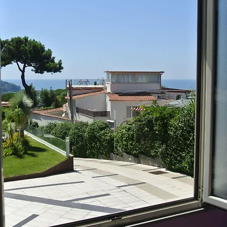 Hotel Le Pinede Casafort Pouzzoles