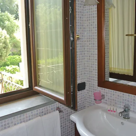 Hotel Le Pinede Casafort Pouzzoles