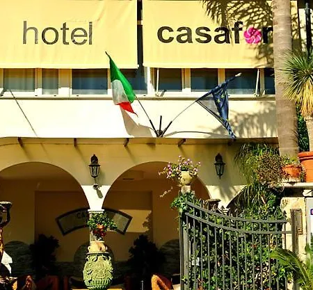 Hotel Hotel Le Pinede Casafort 3*