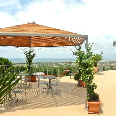 Hotel Casafort מלון 3*